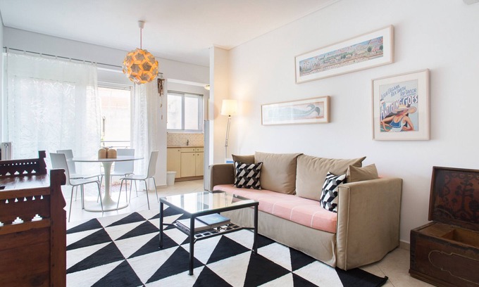 Athens Apartment | Amazing Apartment in Modern Athens