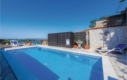 Meterize Apartment | Amazing Apartment In Sibenik With Sauna