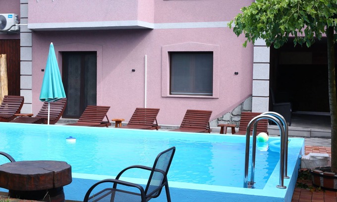 Beli Potok Apartment | Amazing apartment near Belgrade 15 min with private swimming pool and parking.