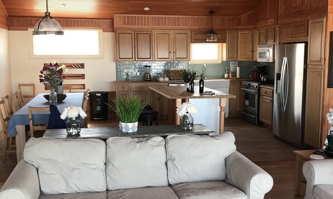 Ocean Bay Park House | Amazing Bay front Huge House, beautiful bay view with stunning sunsets!