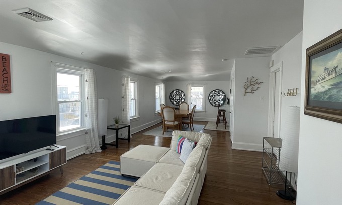 Atlantic City Condo | Amazing beach views with just steps from the beach!
