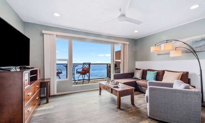 Carlsbad Village Condo | Amazing beachfront condo with deck, patio, & balcony