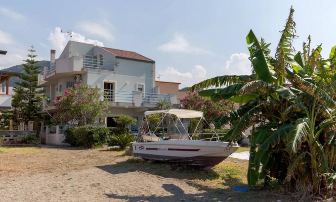 Mongiove Villa | Amazing Beachfront Villa, Aeolian Islands View And Direct Access To The Beach