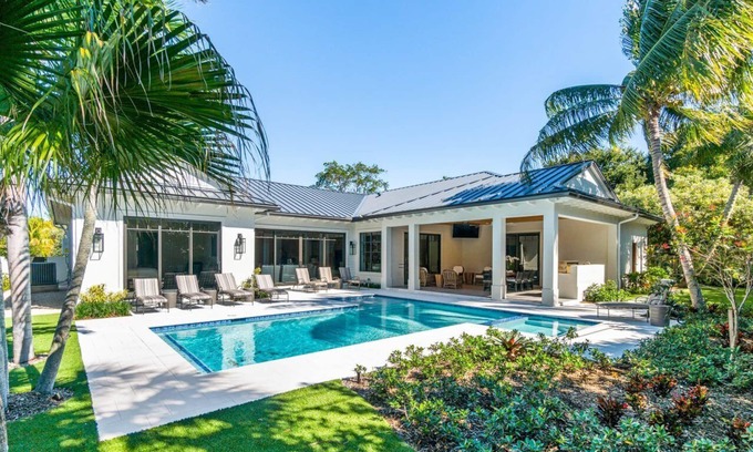 Lake Ida Shores House | Amazing Brand New ULTRA Luxury Delray Beach 4 Bed 5 Bath Heated Pool & Spa