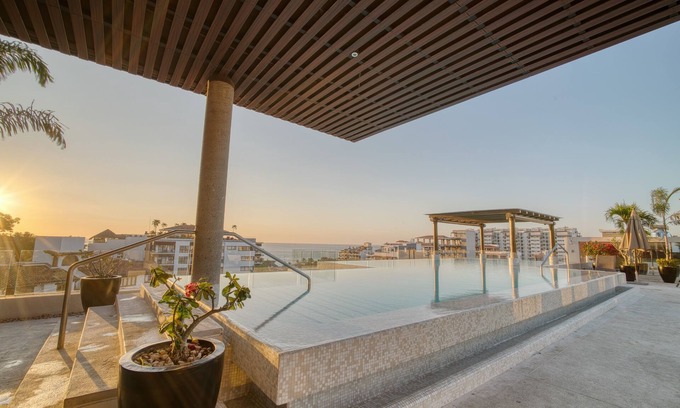 Emiliano Zapata Condo | Amazing Condo in the Romantic Zone - Near Beach, Restos, Entertainment, Shopping