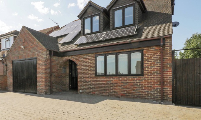 Sheerness Cottage | AMAZING COTTAGE, family friendly, country holiday cottage in Warden