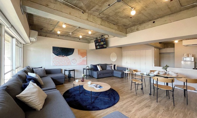 Hiroshima City Centre Apartment | Amazing Dome View ! 30 sec PeacePark,Up to 10 ppl