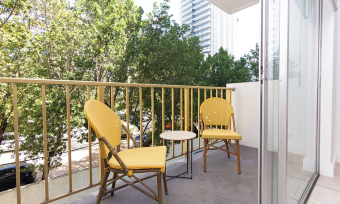 Edgewater Apartment | Amazing Edgewater unit with free parking next to Biscayne Bay