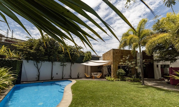 Palmar de Aramara Villa | Amazing Gardens Villa 10 min from beach!