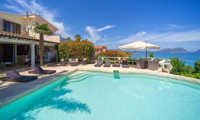 Torre Colonna-sperone House | Amazing home in Altavilla Milicia (PA)
