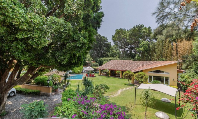 Valle de Atongo House | Amazing home for 10 people. "La Casa del Laurel"