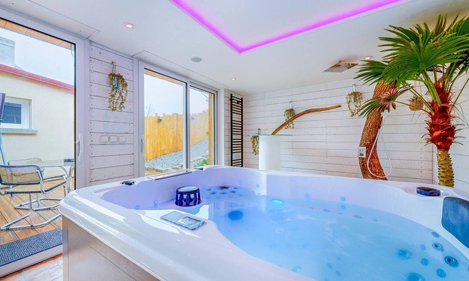 Neuilly-le-Vendin House | Amazing home in Neuilly le Vendin