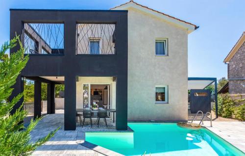 Sveti Ivan Dobrinjski House | Amazing Home In Sveti Ivan Dobrinjski