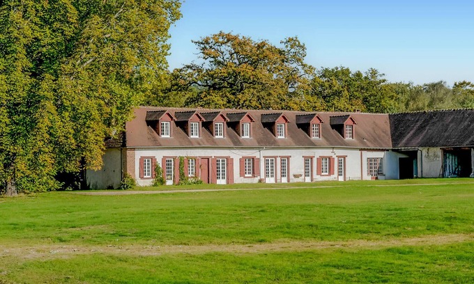 Ligny-le-Ribault House | Amazing home in Ligny Le Ribault