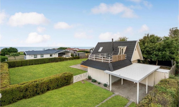 Skastrup Strand House | Amazing Home In Bogense With Sauna