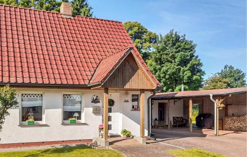 Breesen House | Amazing Home In Breesen Ot Kalübbe