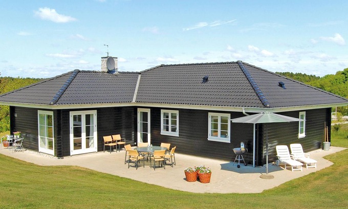 Egsmark Strand House | Amazing home in Ebeltoft with WiFi