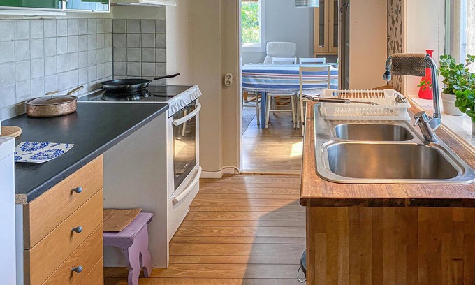 Glommen House | Amazing home in Glommen with kitchen