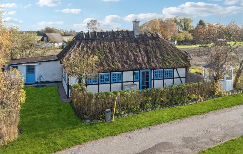 Horslunde House | Amazing Home In Horslunde With Kitchen
