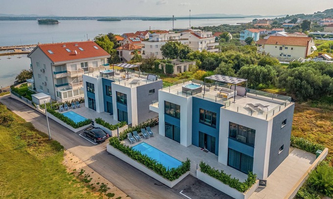 Kraj House | Amazing home in Pasman