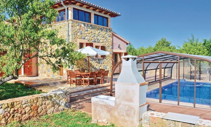 Santa Maria del Cami House | Amazing home in Santa Maria
