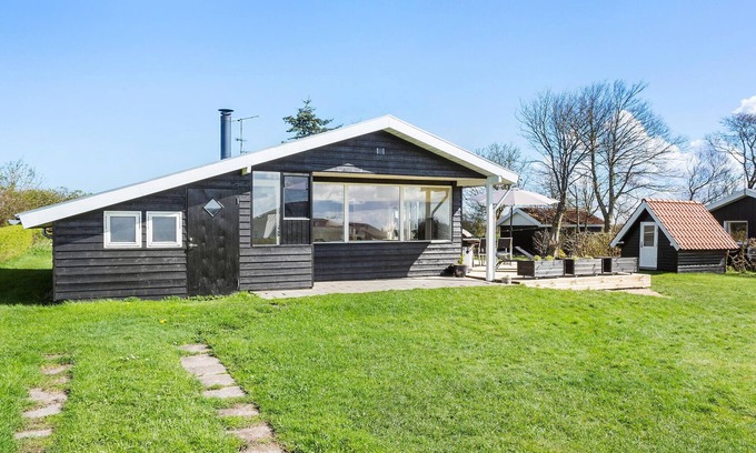 Skyum House | Amazing home in Snedsted with kitchen