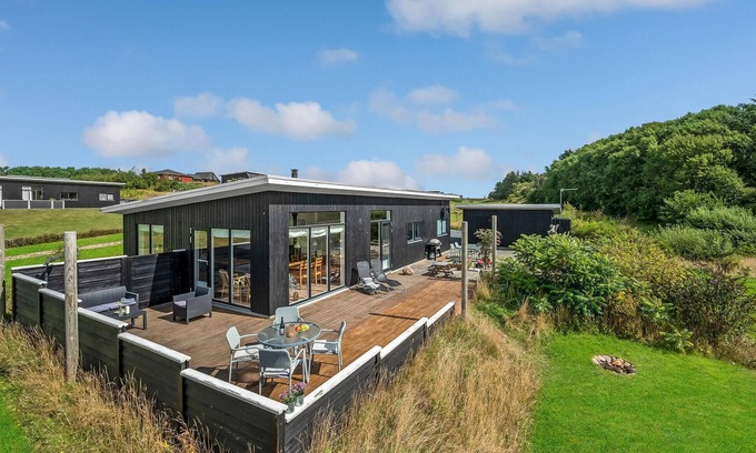 Lihme House | Amazing home in Spøttrup with WiFi