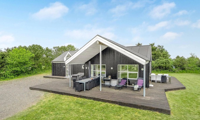 Oddesund Syd House | Amazing home in Thyholm with WiFi