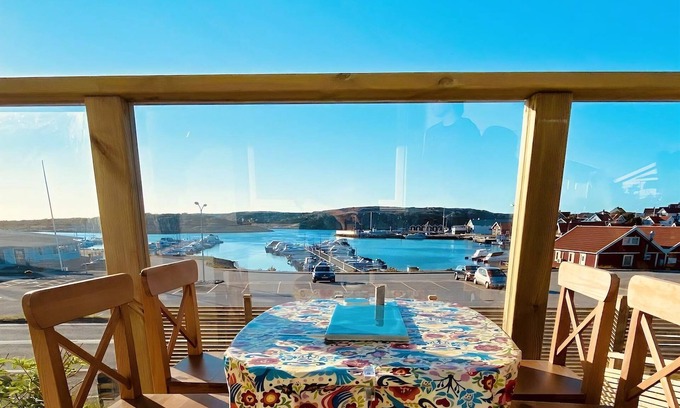 Kungshamn House | Amazing home in Väjern with 4 Bedrooms and WiFi