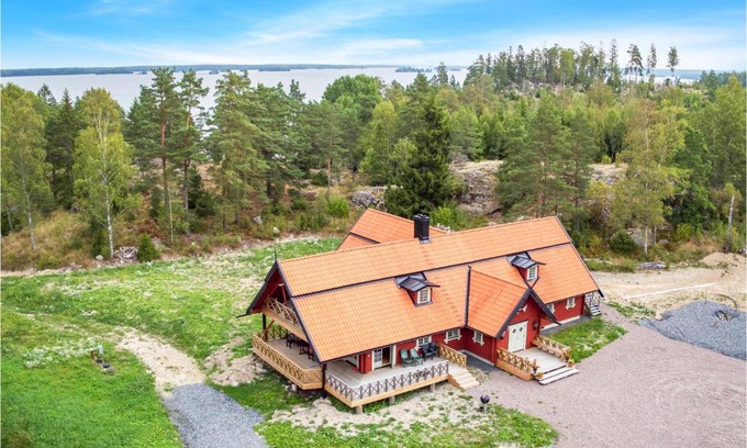 Vastra Nashulta House | Amazing home in Vstra Nshulta with 5 Bedrooms, Sauna and WiFi