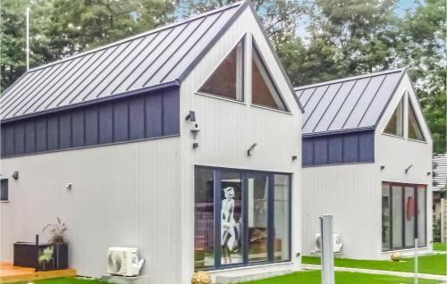 Wolsztyn House | Amazing Home In Wilcze With Sauna