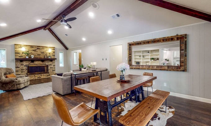 Bellville House | Amazing Home on 14 Acres - Vineyards, Pond & Trails - Newly Updated Kitchen