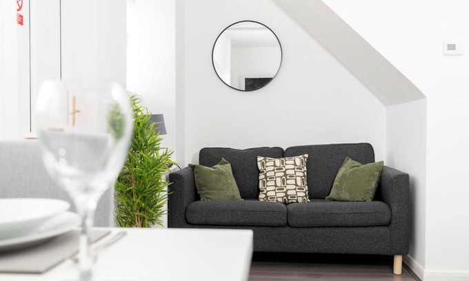 Darlington Apartment | Amazing house with central location TV downstairs and in bedroom super fast WiFi and crisp white hotel linen hosted by Our Home Short Stays