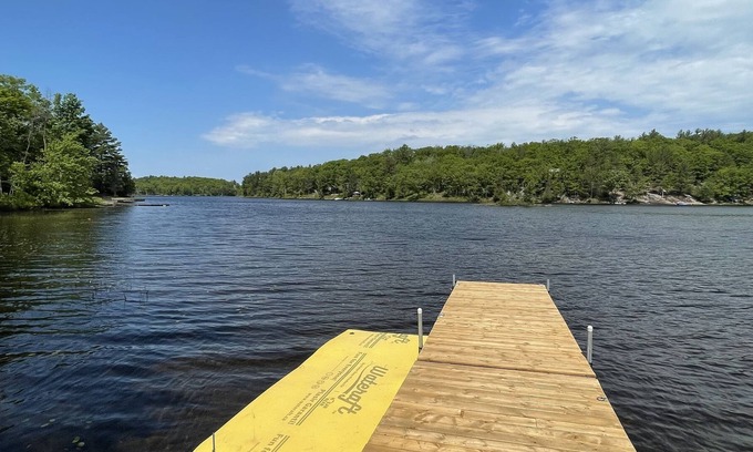Central Frontenac Cottage | Amazing Lakefront Wilderness Retreat