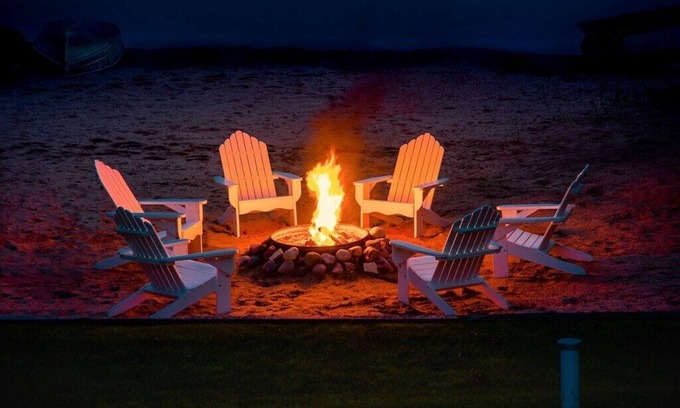 Redgranite Cabin | Amazing Large Sandy Beach, Hot tub, Fireplace, Dog Welcome, Kayaks, Paddleboards