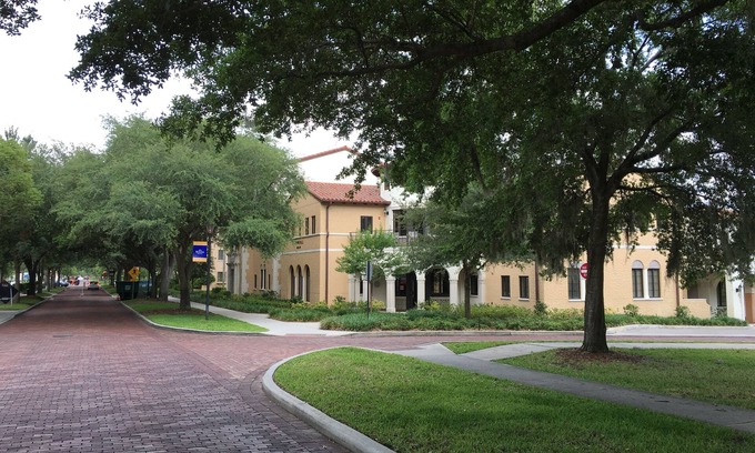 Winter Park Condo | Amazing location- walk to everything