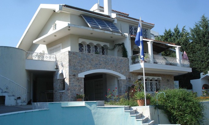 Oropos Apartment | Amazing Luxury Villa with Private Pool and Kid-pool in North Attica