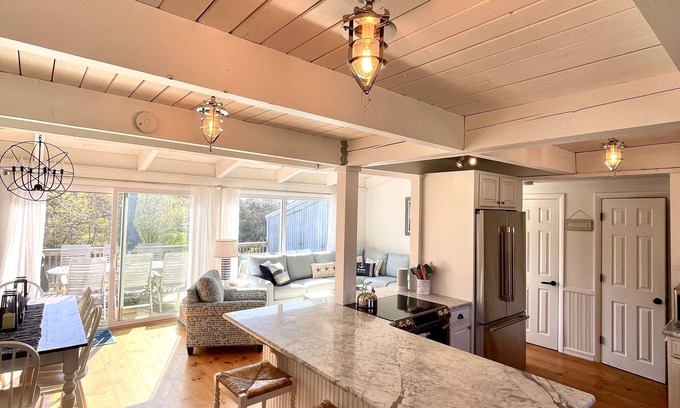 Madaket House | Amazing Madaket Beach Stay! Townhouse -3BR, 3 BA, Sleeps 8, Outdoor Shower