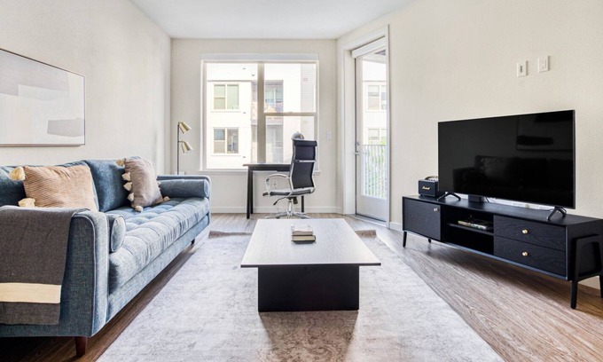 Milpitas Apartment | Amazing Milpitas 2BR w/ Gym, Lounge & Pool, walk to BART, by Blueground