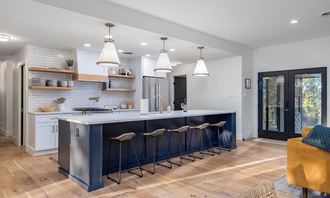 Canyon Lake House | Amazing Modern Farmhouse Retreat w/2 Suites