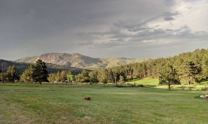 Drake House | Amazing mountain retreat/Relax on the only beach on the mountain/420 friendly