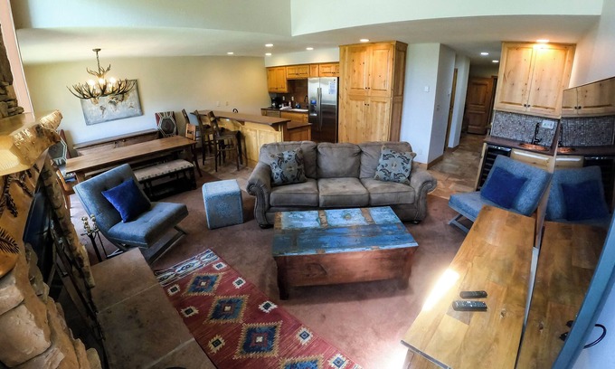 Purgatory Condo | Amazing Mountain Views! 2 Miles North of Purgatory! Heated Pool !