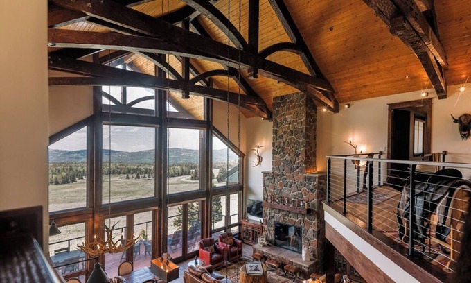 Angel Fire House | Amazing new, 3-level home. Great views of elk herd and sunsets.