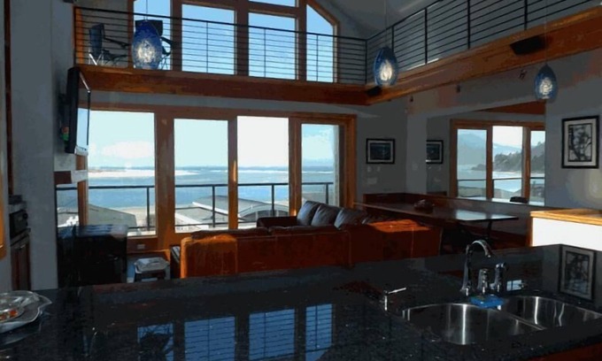Happy Camp Hideaway House | AMAZING OCEAN VIEW LUXURY Beach Home !The Skyscraper! Netarts