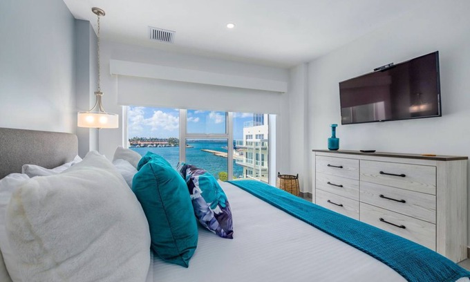 Palm Beach Condo | Amazing Ocean View- Ready to Enjoy!