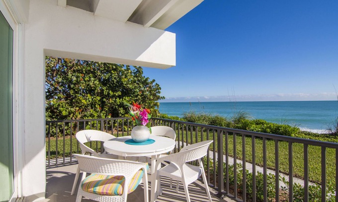 Central Beach Condo | Amazing Ocean Views ! Gorgeous Sunrises! New appliances! Places to go!