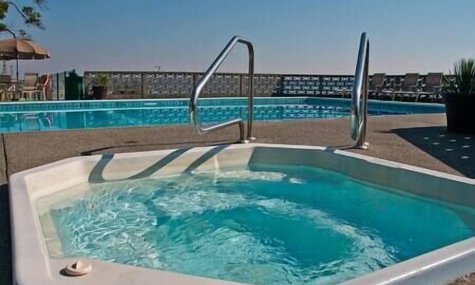 North Oyster Condo | Amazing Oceanview Condo w/Air conditioning , 2 Kayaks, Hot tub & Pool
