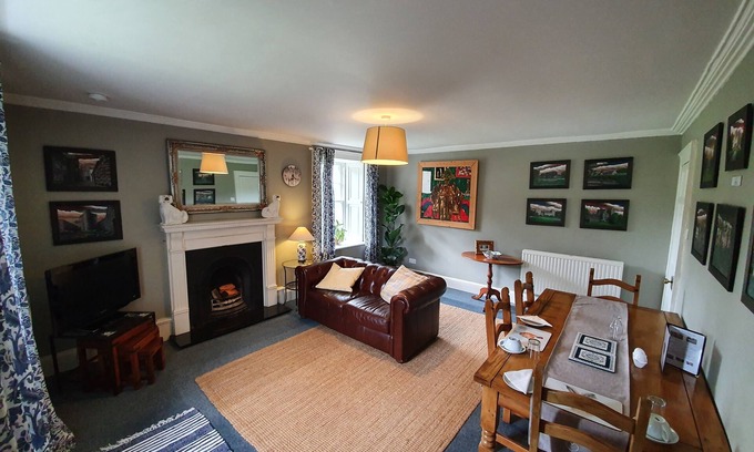 Newton Bed & Breakfast | Amazing "Outlander" Countryside Cottage Room at 4* B&B Parkhead House