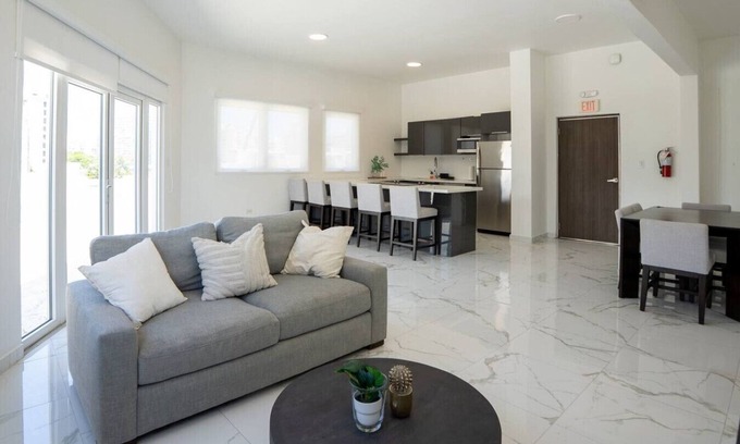 Parque Apartment | Amazing PH-The Capital San Juan!