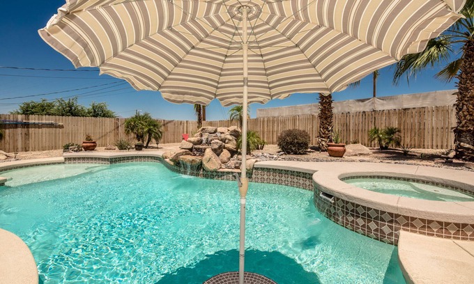 Lake Havasu City House | Amazing pool, jacuzzi & waterfall.resort-like backyard!